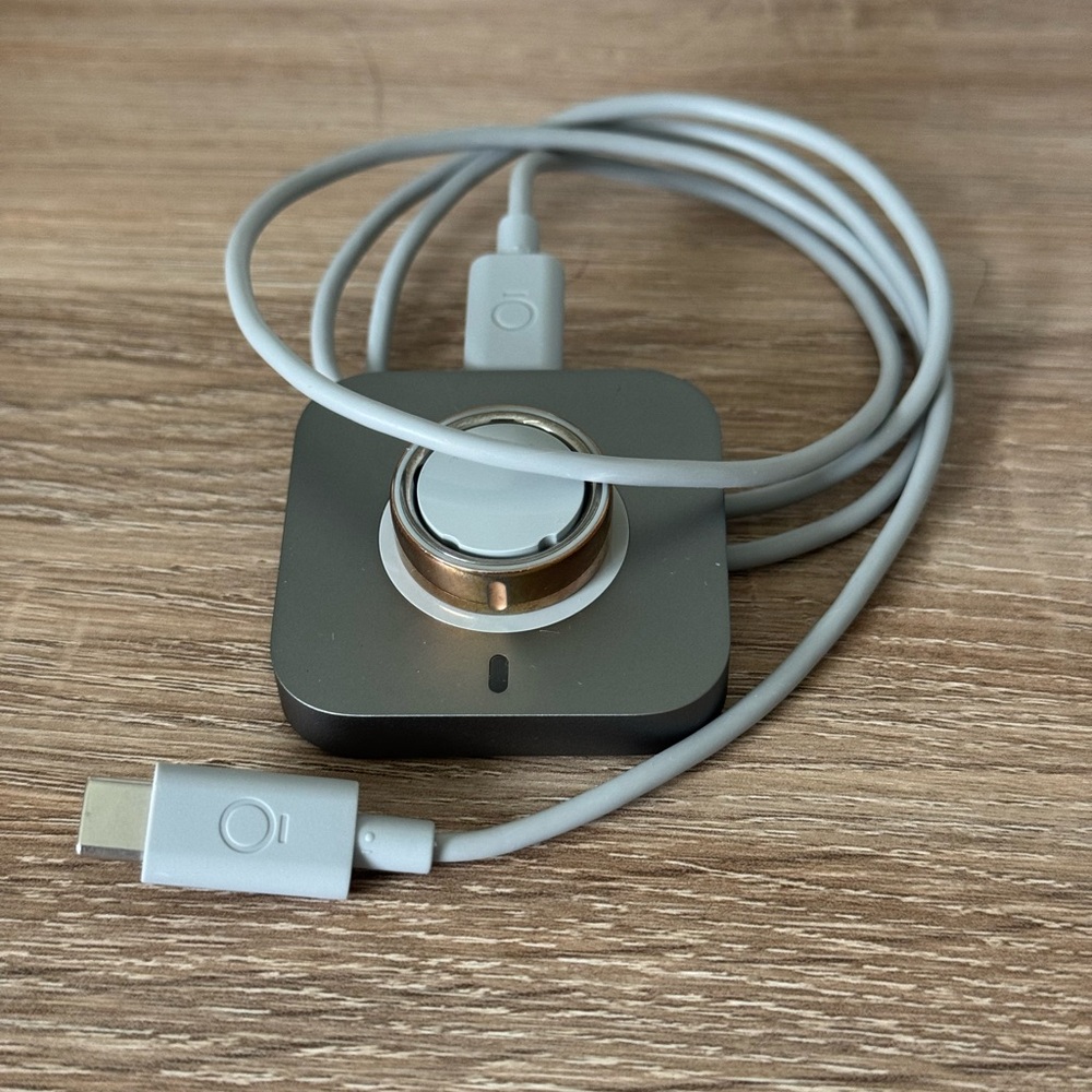 Oura Ring 4 - Rose Gold Size 9
